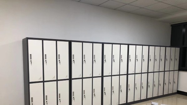 選擇適合的員工更衣柜，更衣柜廠家