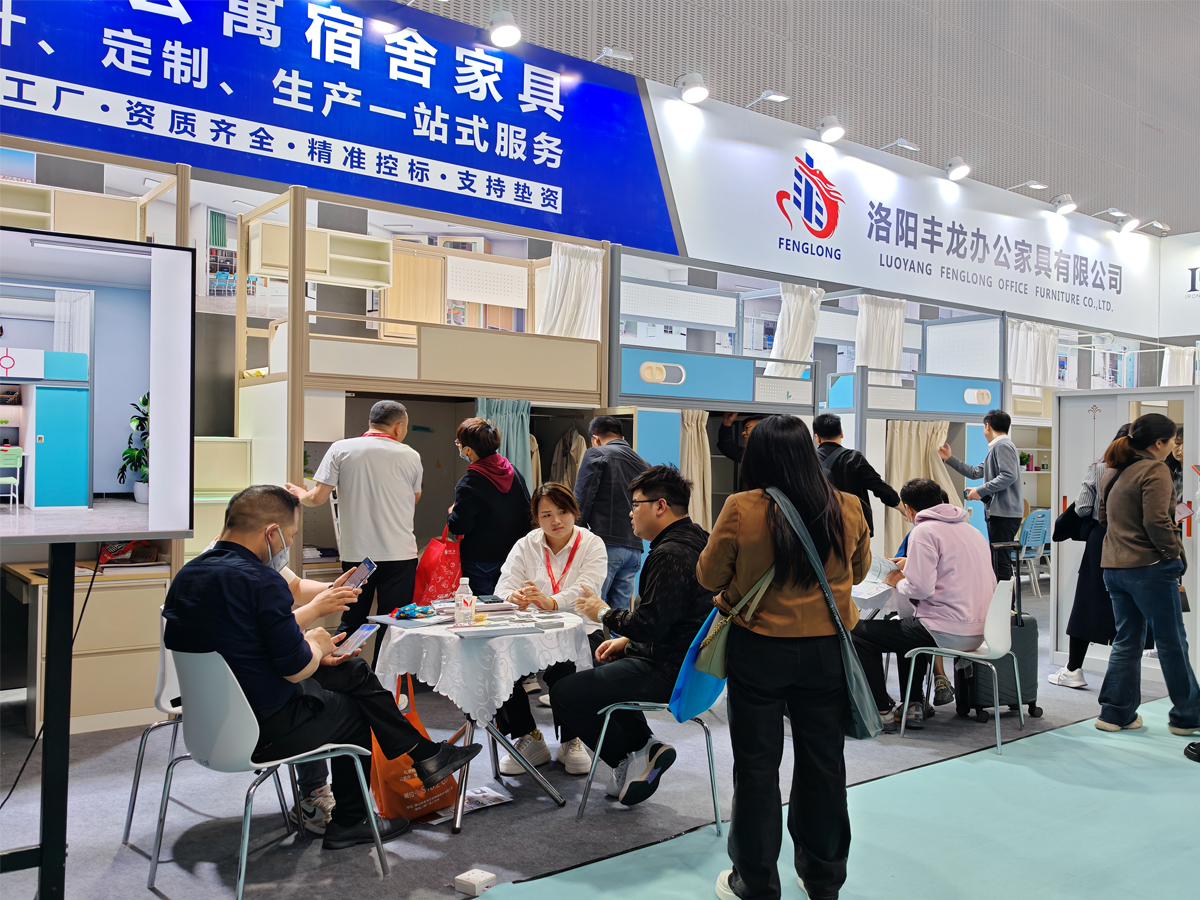 2025年豐龍家具閃耀廣州展--深耕宿舍家具，布局全球市場